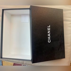 Authentic Chanel Shoe box Sz 7